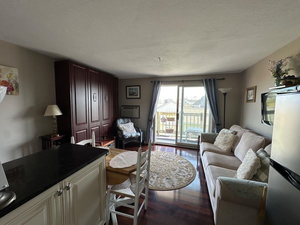 550 Winnacunnet Road, Unit 218 Hampton, NH 03842 - Photo 7 of 50