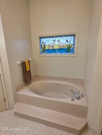 $419,500 | 8625 Deercreek Circle, Olive Branch, MS 38654