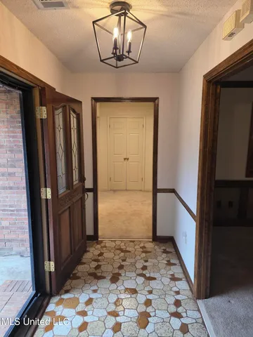 $419,500 | 8625 Deercreek Circle, Olive Branch, MS 38654