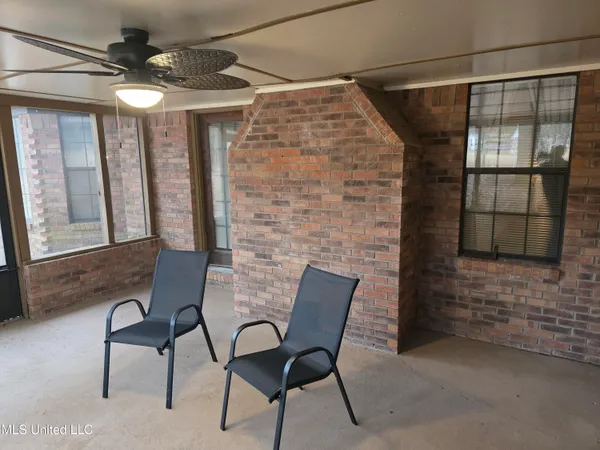 $419,500 | 8625 Deercreek Circle, Olive Branch, MS 38654