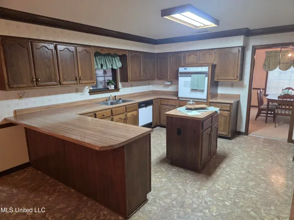 $419,500 | 8625 Deercreek Circle, Olive Branch, MS 38654