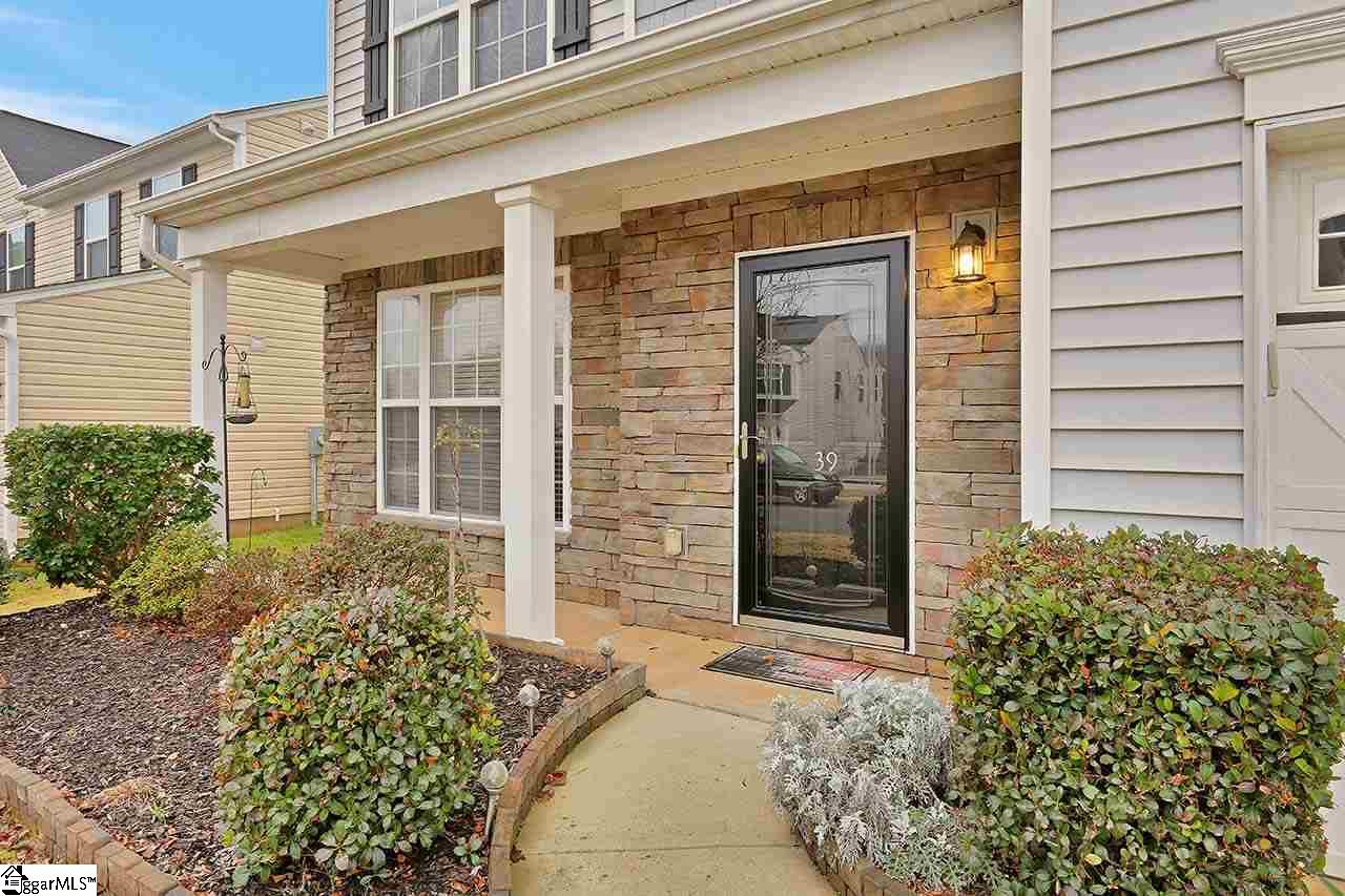 39 Shale Court Greenville, SC 29607 - Photo 5 of 34 Gallery Image 5