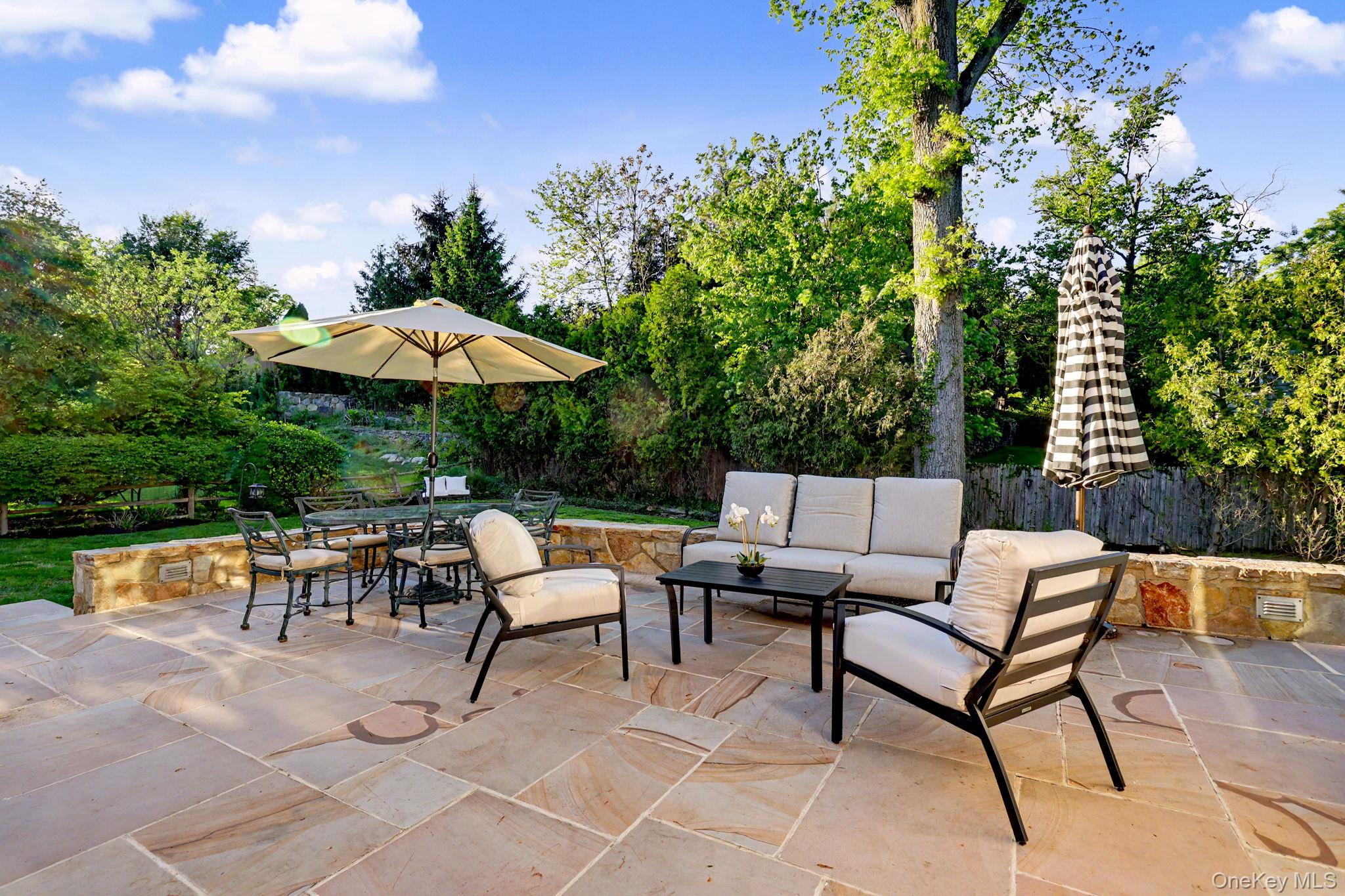 4 Clark Lane Rye, NY 10580 - Photo 3 of 29