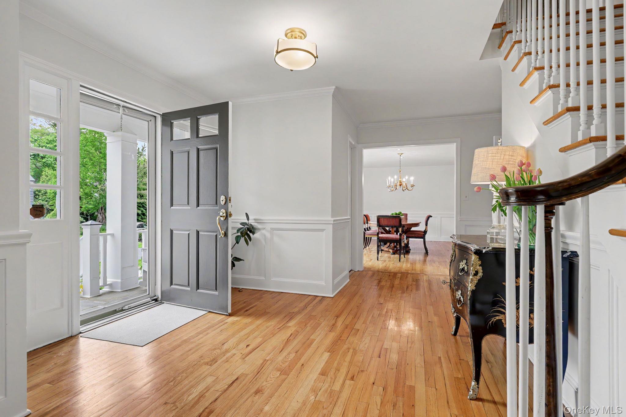 4 Clark Lane Rye, NY 10580 - Photo 4 of 29