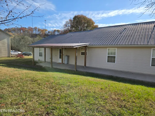 $300,000 | 254 Dumplin Lane, Kodak, TN 37764