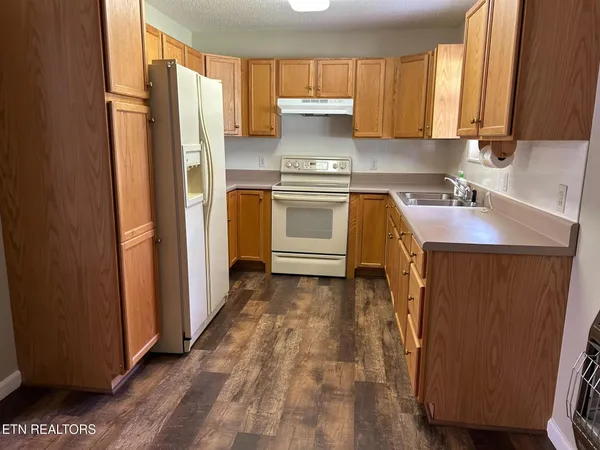 $300,000 | 254 Dumplin Lane, Kodak, TN 37764