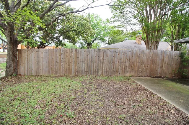 $1,795 | 145 Shadybrook Drive, DeSoto, TX 75115