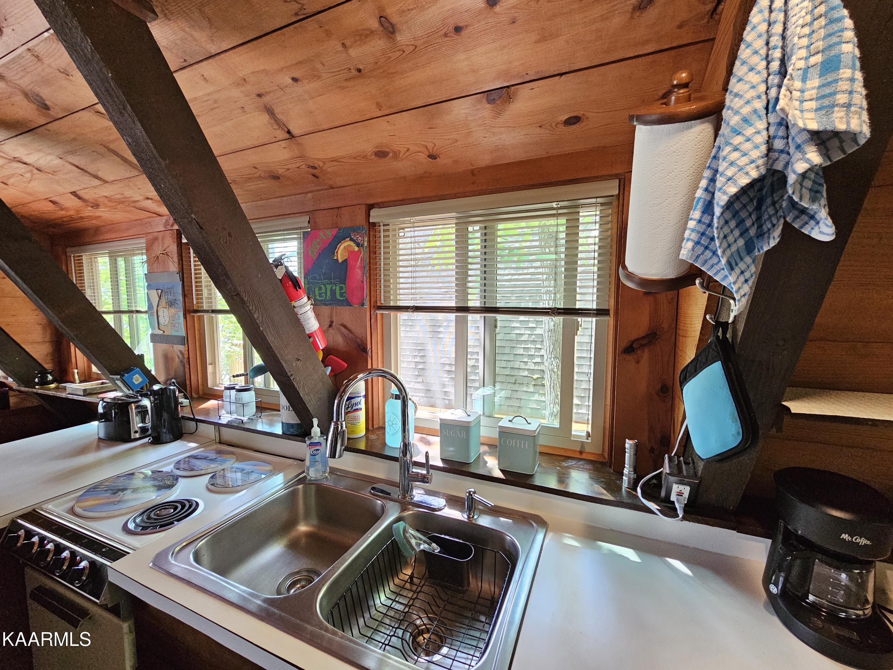 315 Heuston Woods Road Speedwell, TN 37870 - Photo 24 of 40 20230523_155540