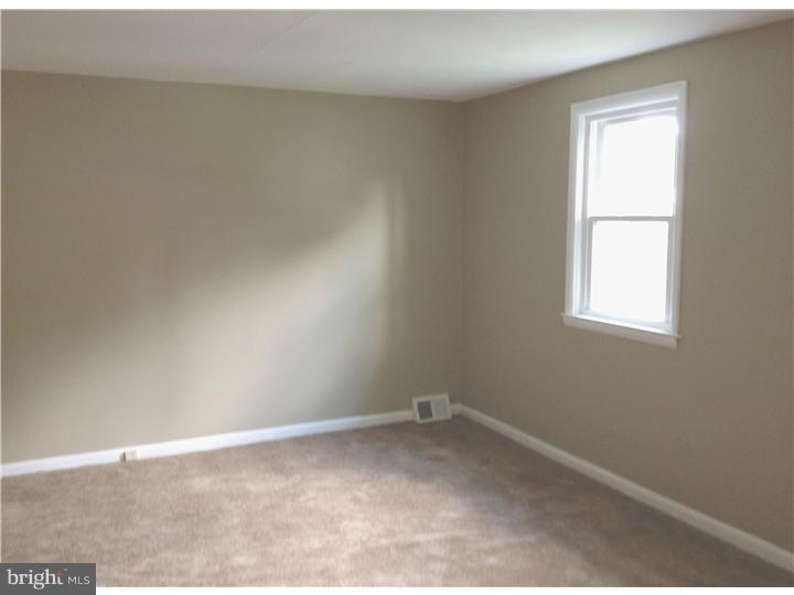 1312 Powell Road Brookhaven, PA 19015 - Photo 12 of 17
