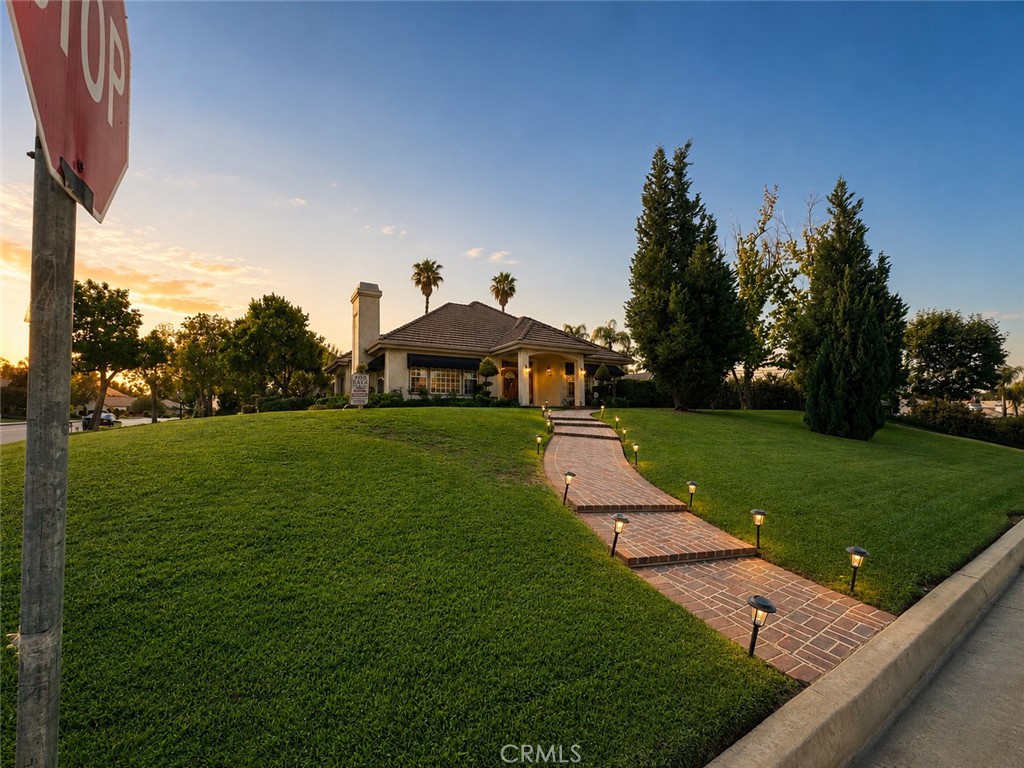 1506 Crestview Road Redlands, CA 92374 - Photo 4 of 44 Digitally enhanced