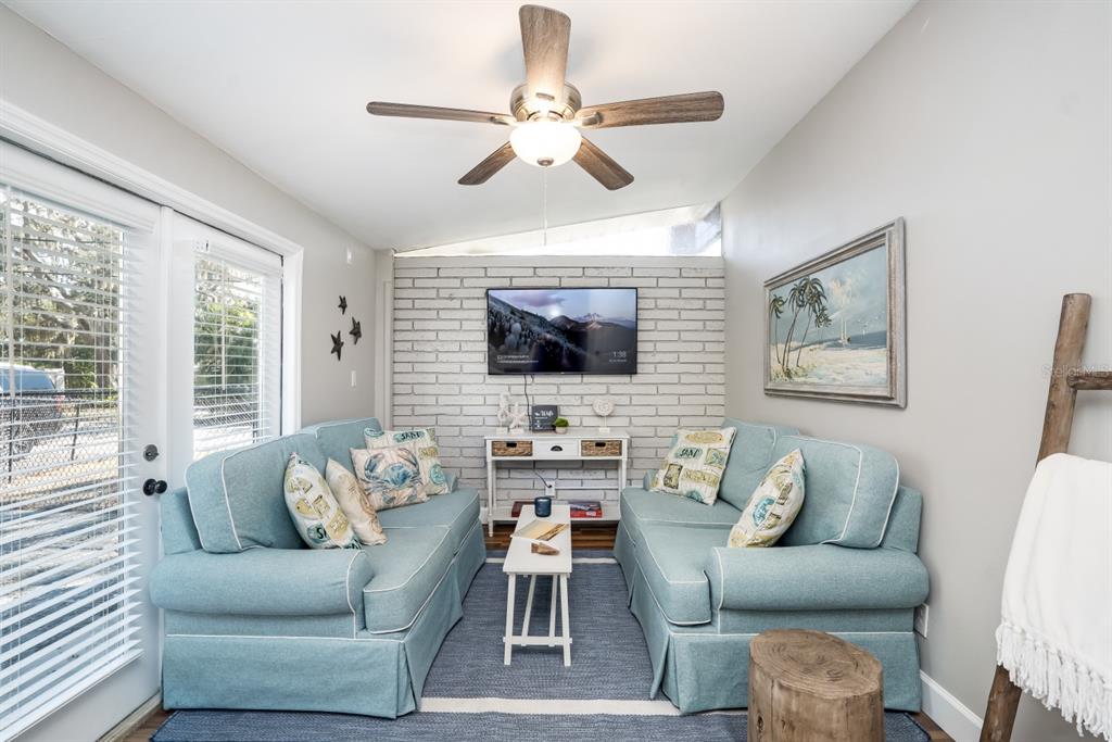 2213 Wason Road, Unit 1 Sarasota, FL 34231 - Photo 2 of 46