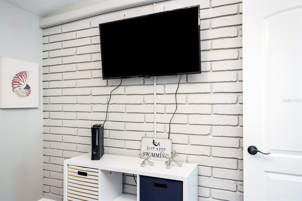 2213 Wason Road, Unit 1 Sarasota, FL 34231 - Photo 23 of 46