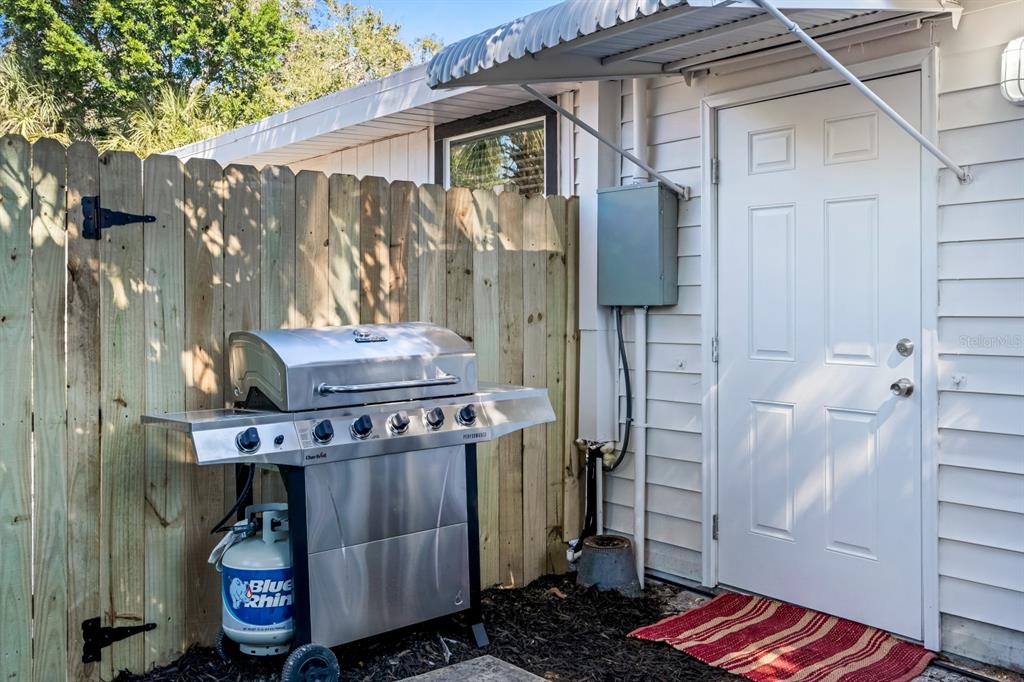 2213 Wason Road, Unit 1 Sarasota, FL 34231 - Photo 25 of 46