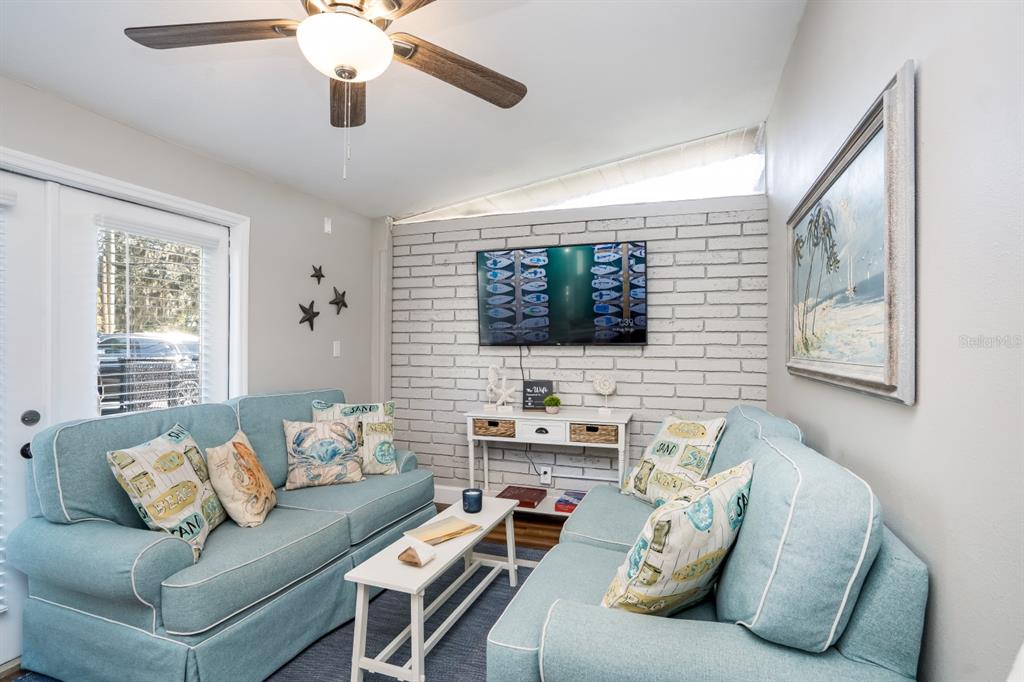 2213 Wason Road, Unit 1 Sarasota, FL 34231 - Photo 3 of 46