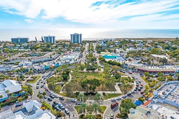 $4,000 | 2213 Wason Road, Unit 1, Sarasota, FL 34231