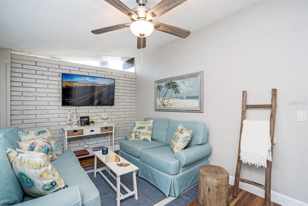 2213 Wason Road, Unit 1 Sarasota, FL 34231 - Photo 5 of 46