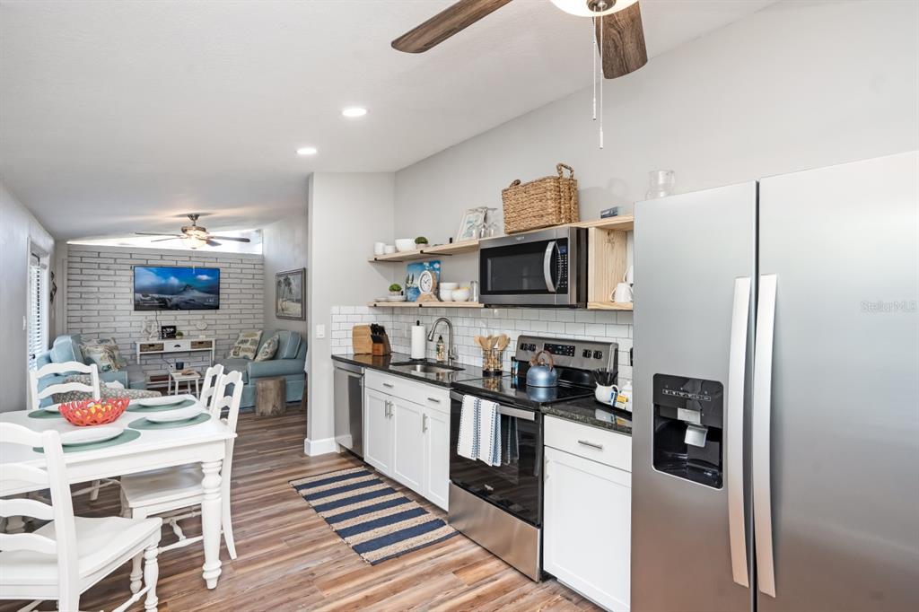 2213 Wason Road, Unit 1 Sarasota, FL 34231 - Photo 7 of 46