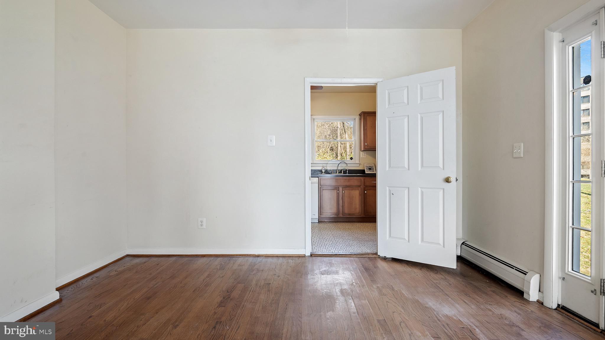 2713 24th Road South Arlington, VA 22206 - Photo 4 of 27