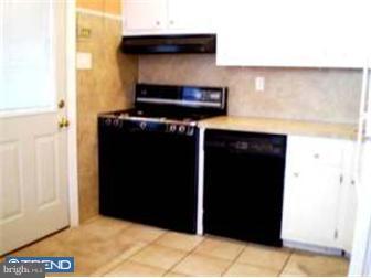 441 Tanner Road Hatboro, PA 19040 - Photo 2 of 12 Kitchen