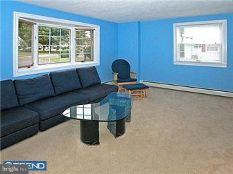 441 Tanner Road Hatboro, PA 19040 - Photo 7 of 12 Living Room