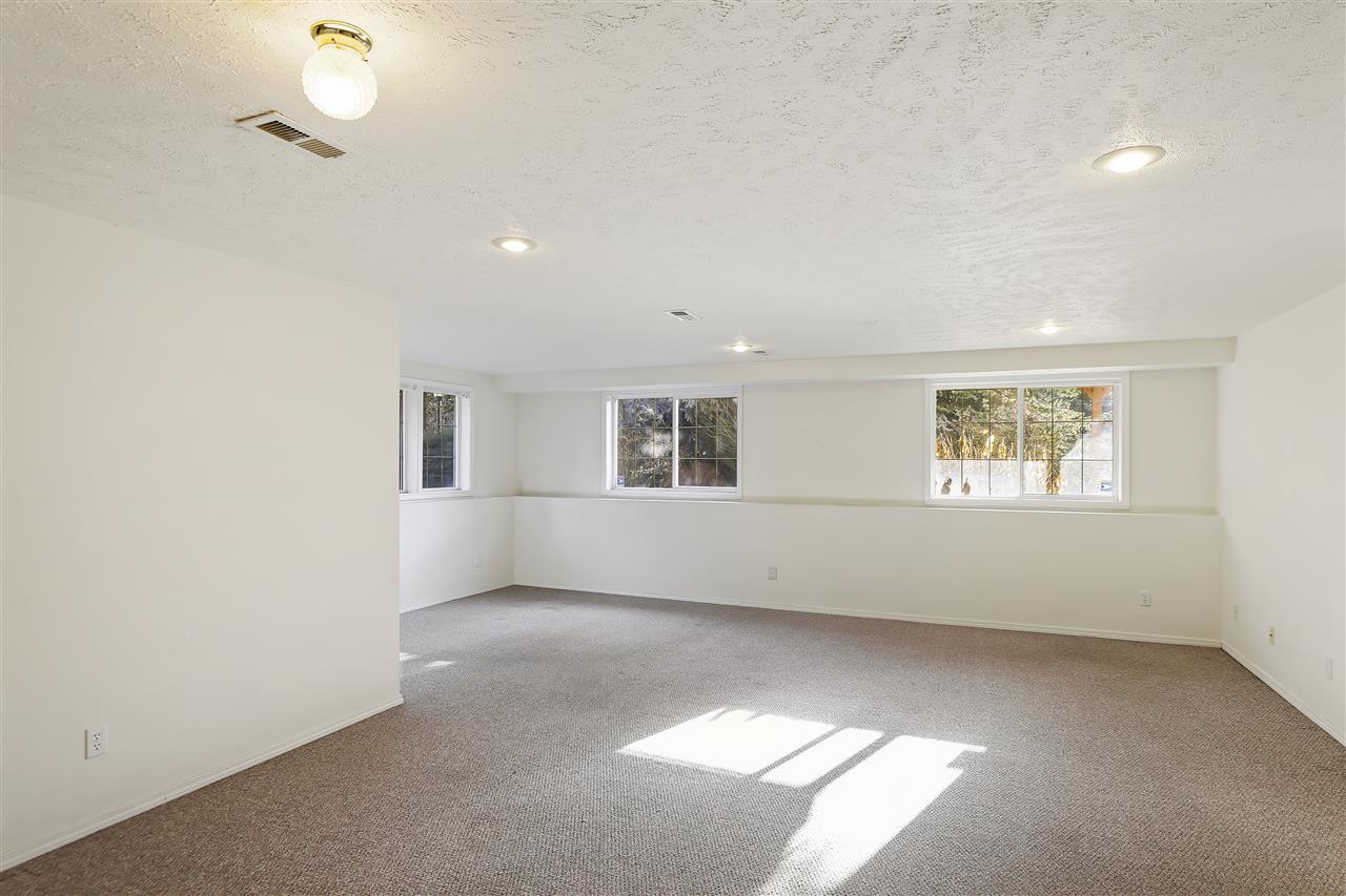 5521 North Timber Rim Drive Spokane, WA 99212 - Photo 14 of 20 Gallery Image 14