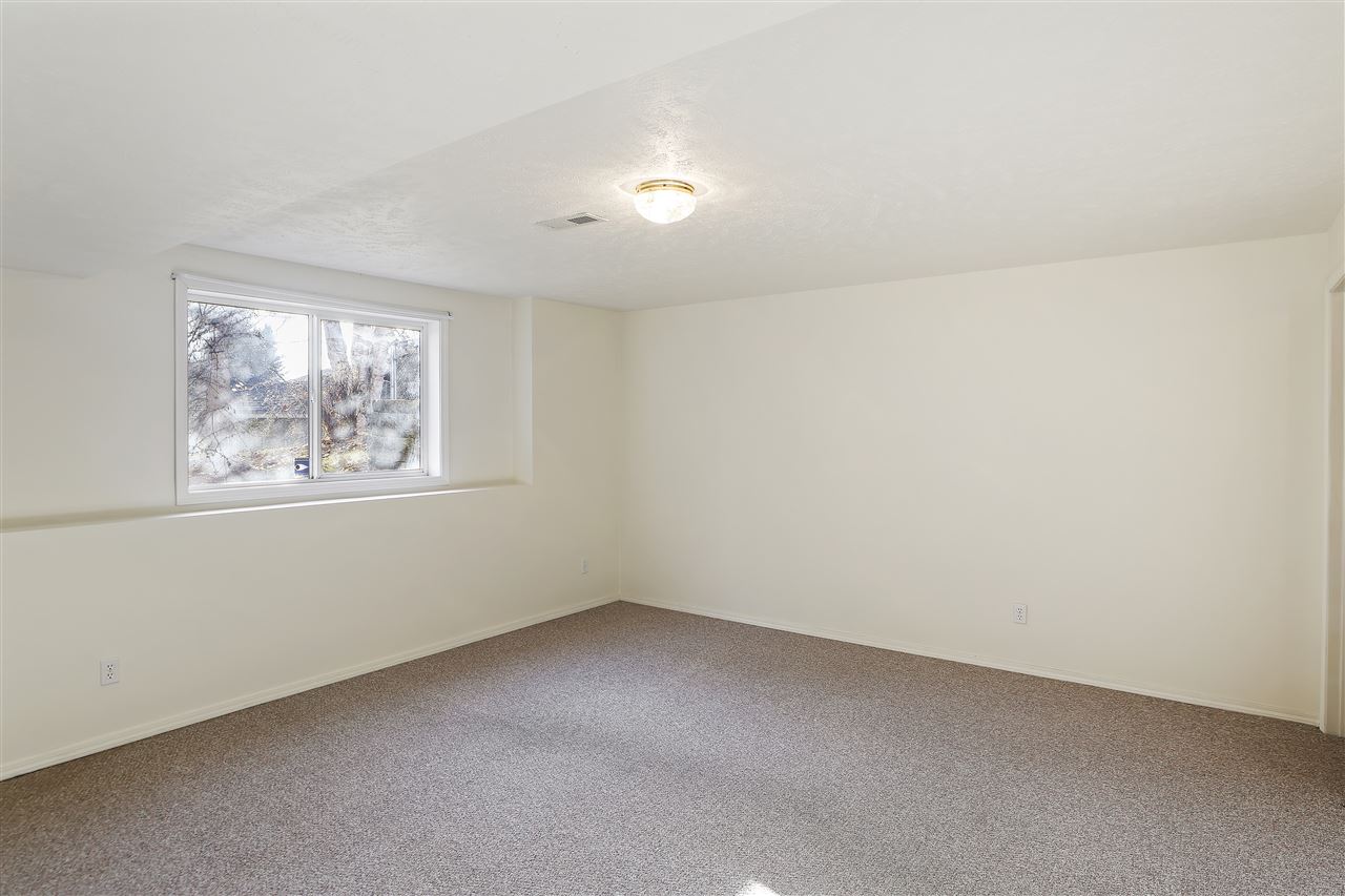 5521 North Timber Rim Drive Spokane, WA 99212 - Photo 16 of 20 Gallery Image 16