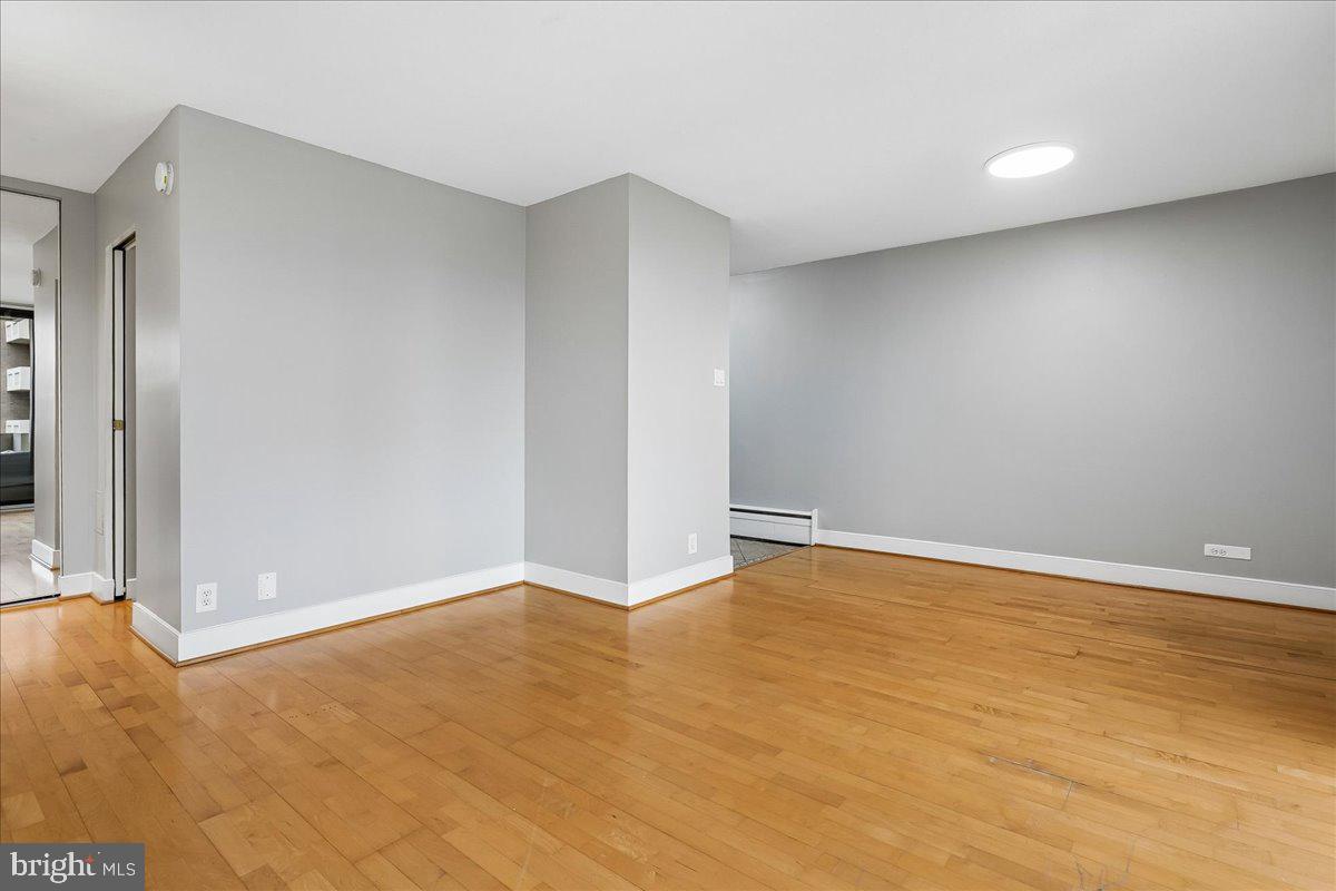1245 4th Street Southwest, Unit E409 Washington, DC 20024 - Photo 9 of 21 a view of an empty room