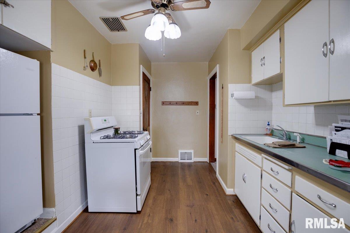 2904 South 3rd Street Springfield, IL 62703 - Photo 18 of 29