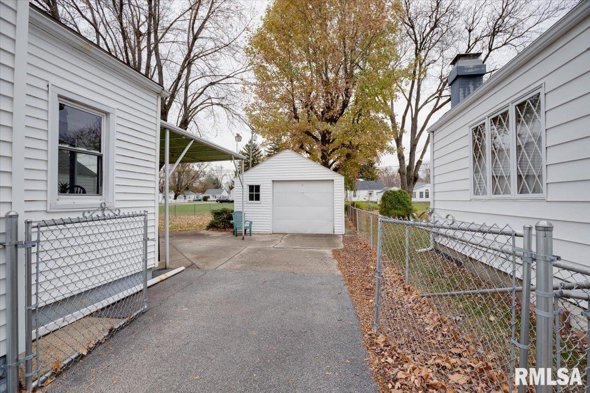 2904 South 3rd Street Springfield, IL 62703 - Photo 23 of 29
