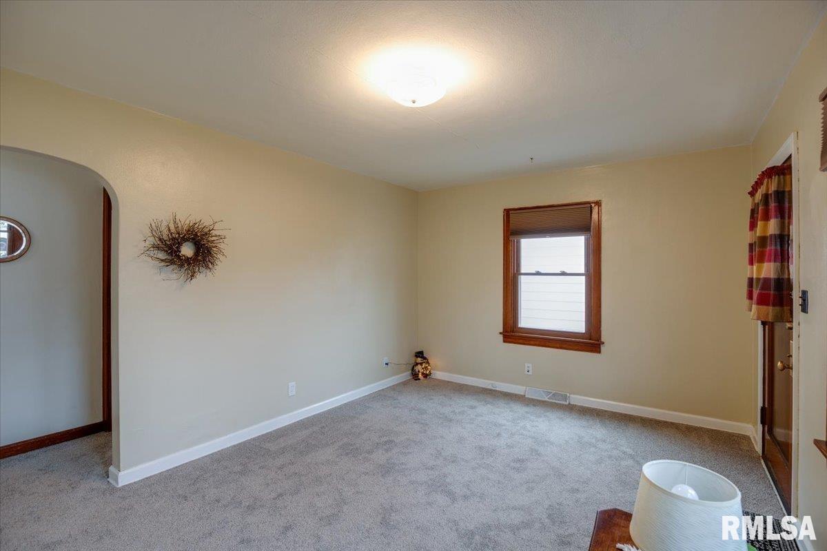2904 South 3rd Street Springfield, IL 62703 - Photo 4 of 29