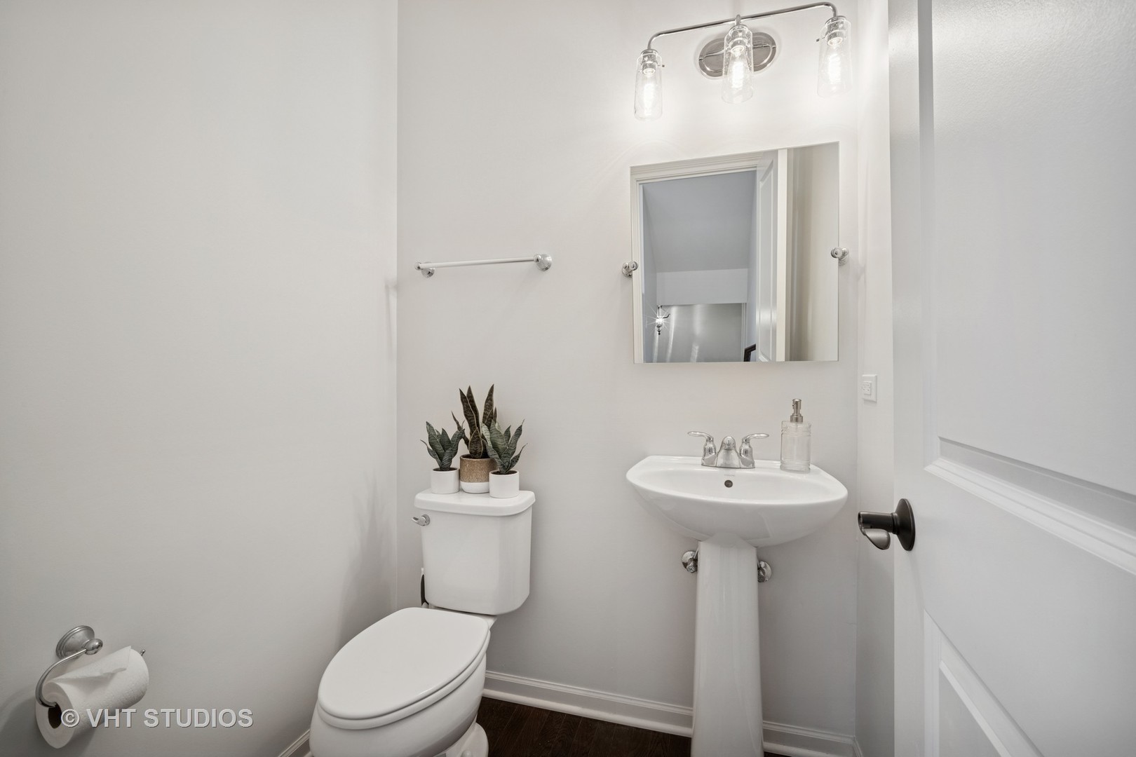 1981 Dauntless Drive Glenview, IL 60026 - Photo 17 of 43 a bathroom with a sink a toilet and mirror