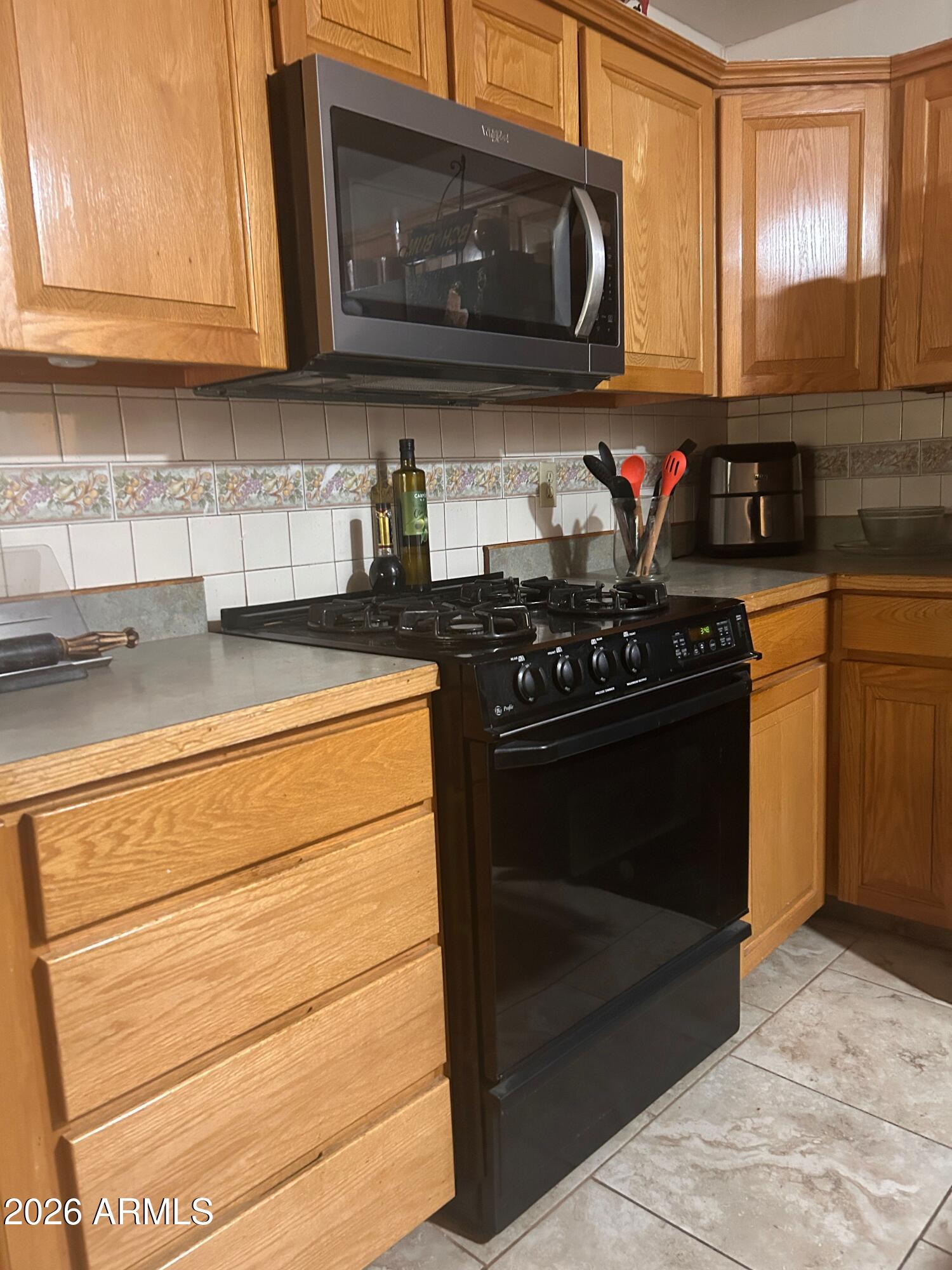 2550 East 15th Street, Unit 403 Douglas, AZ 85607 - Photo 4 of 9 Kitchen