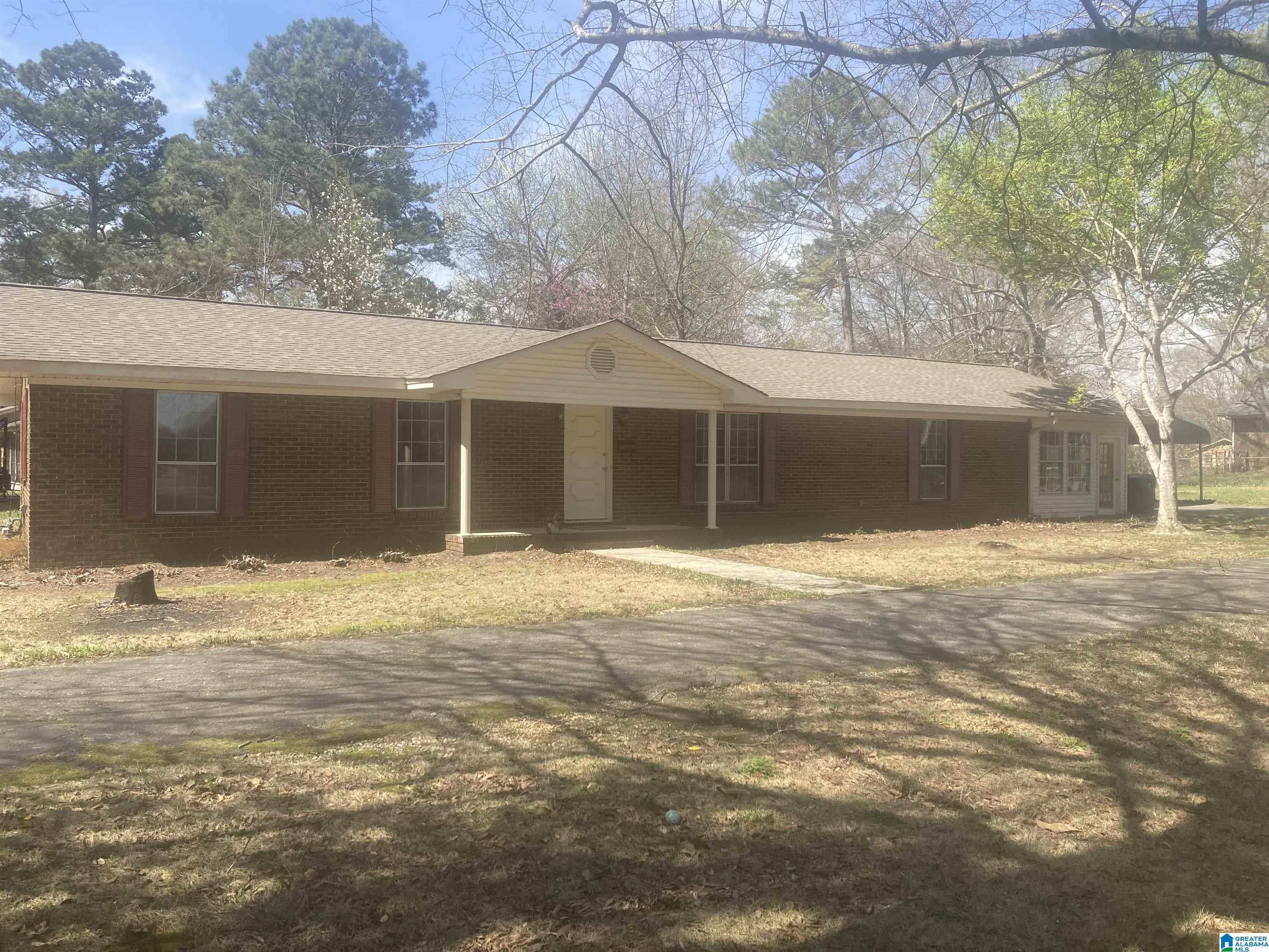 367 Thompson Chapel Road Jemison, AL 35085 - Photo 1 of 12