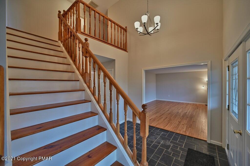 237 Hty Road Kunkletown, PA 18058 - Photo 12 of 80 Foyer