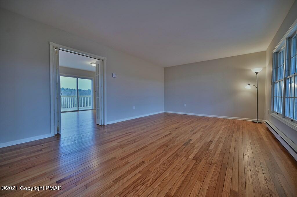 237 Hty Road Kunkletown, PA 18058 - Photo 14 of 80 Living Room