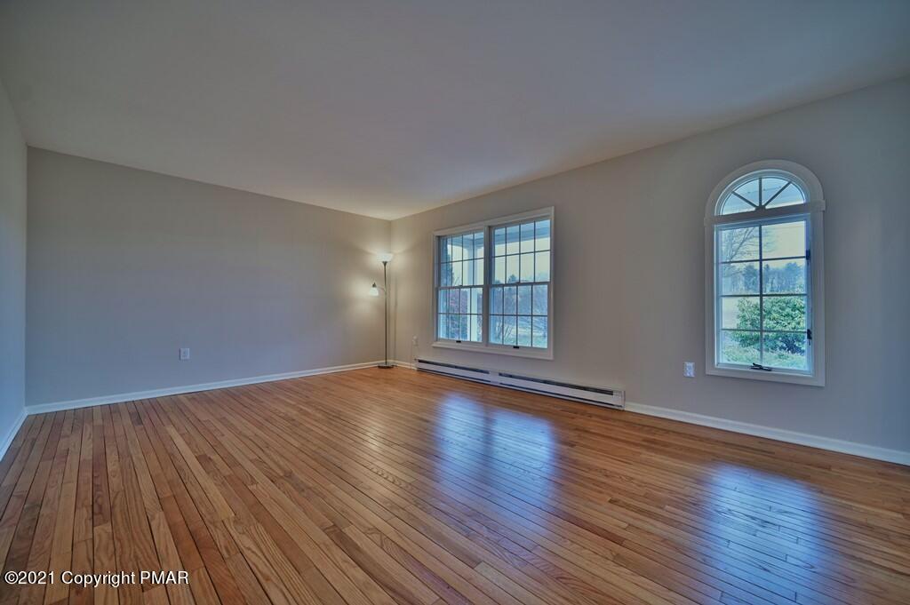 237 Hty Road Kunkletown, PA 18058 - Photo 15 of 80 Living Room