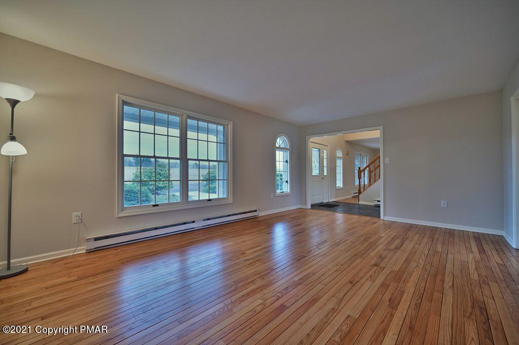 237 Hty Road Kunkletown, PA 18058 - Photo 16 of 80 Living Room