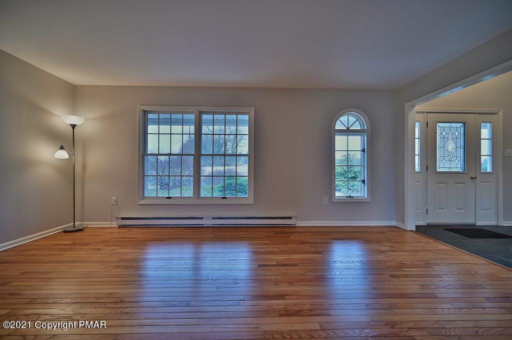 237 Hty Road Kunkletown, PA 18058 - Photo 18 of 80 Living Room