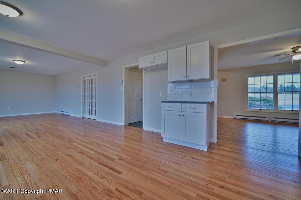 237 Hty Road Kunkletown, PA 18058 - Photo 32 of 80 Family Room/Kitchen