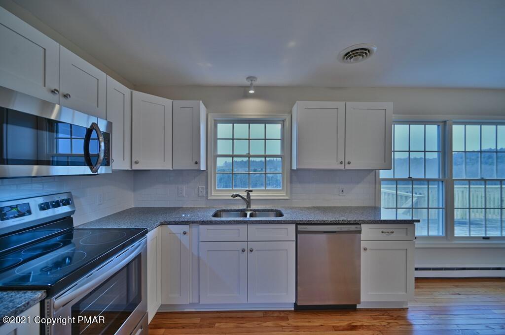 237 Hty Road Kunkletown, PA 18058 - Photo 34 of 80 Kitchen