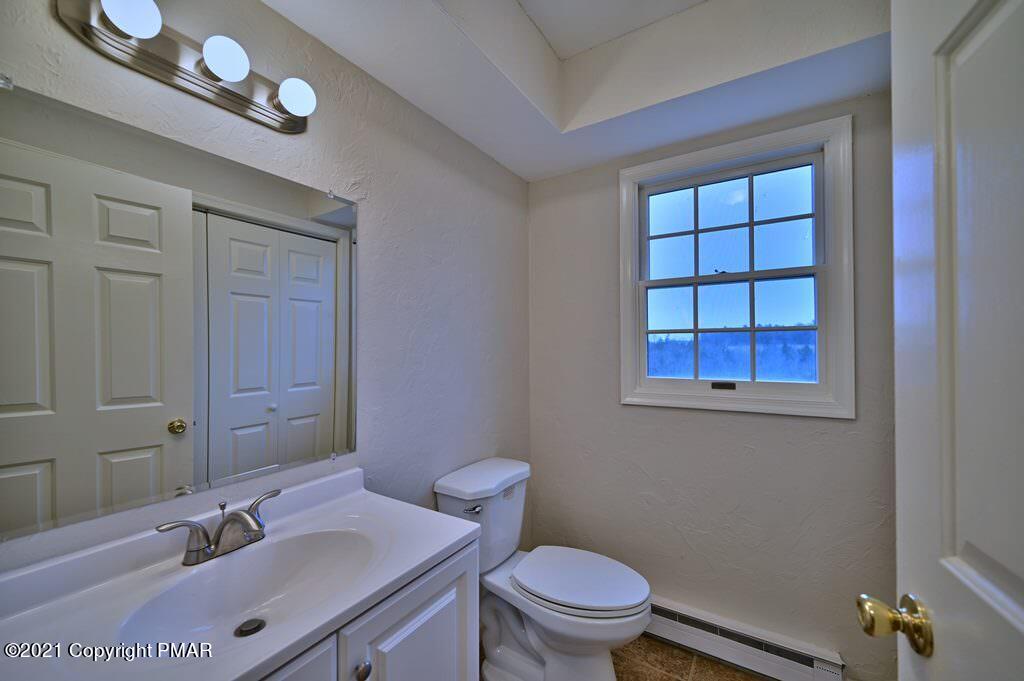 237 Hty Road Kunkletown, PA 18058 - Photo 36 of 80 Powder Room / Laundry