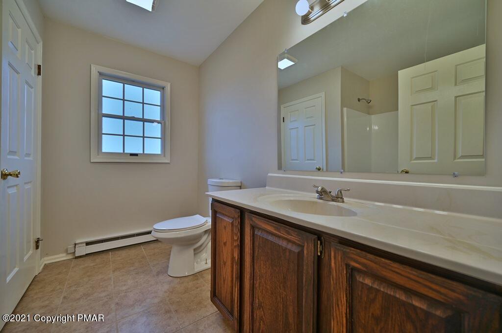 237 Hty Road Kunkletown, PA 18058 - Photo 63 of 80 Full Bathroom