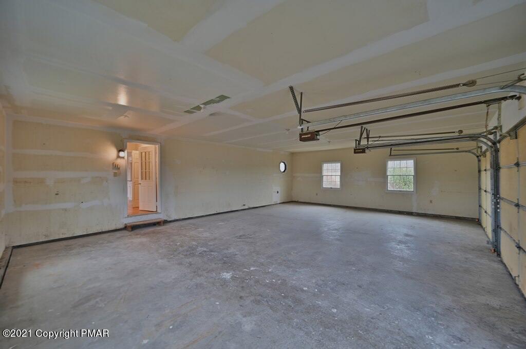 237 Hty Road Kunkletown, PA 18058 - Photo 73 of 80 Garage
