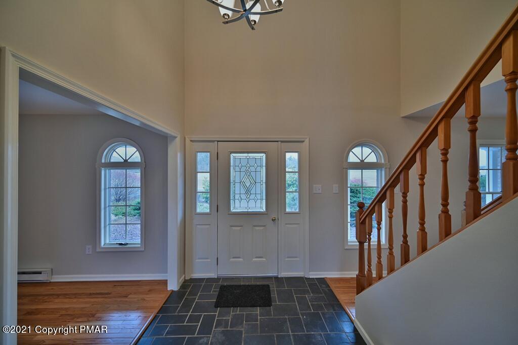 237 Hty Road Kunkletown, PA 18058 - Photo 8 of 80 Foyer