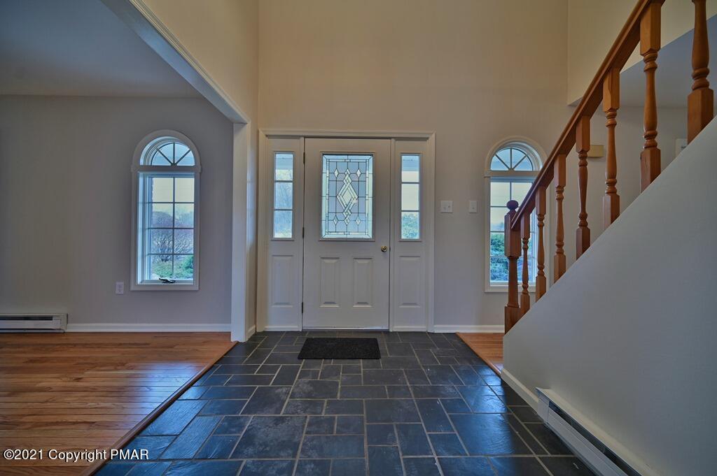 237 Hty Road Kunkletown, PA 18058 - Photo 9 of 80 Foyer