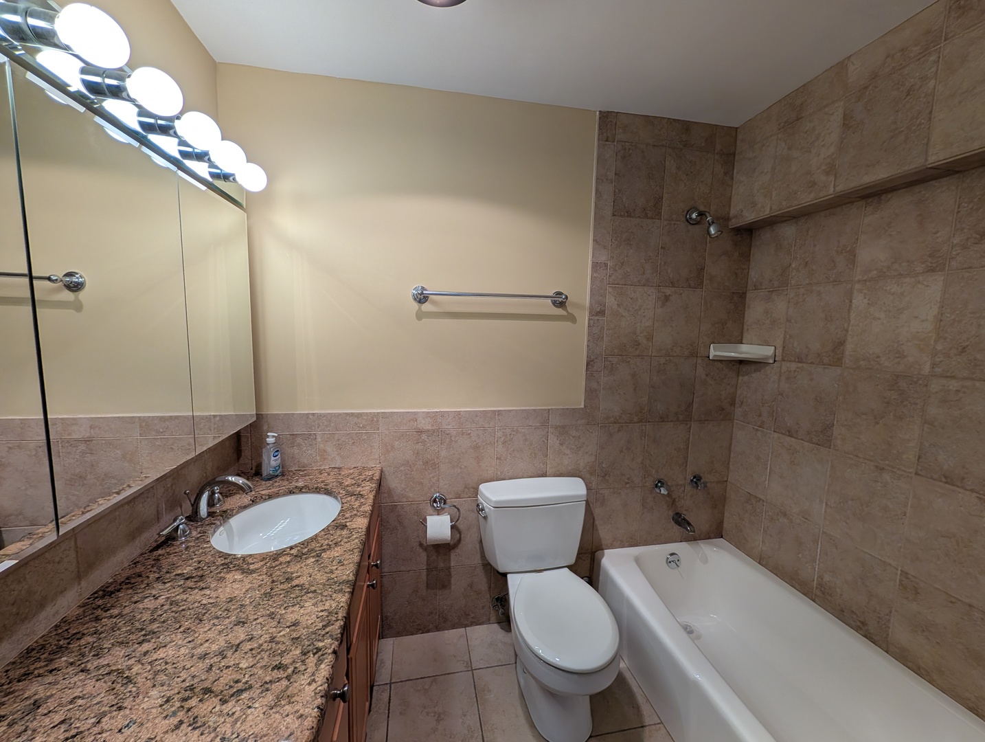 5455 North Sheridan Road, Unit 3103 Chicago, IL 60640 - Photo 9 of 27