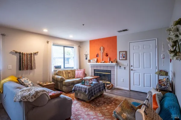 $279,000 | 805 1st Street West, Unit G, Sonoma, CA 95476