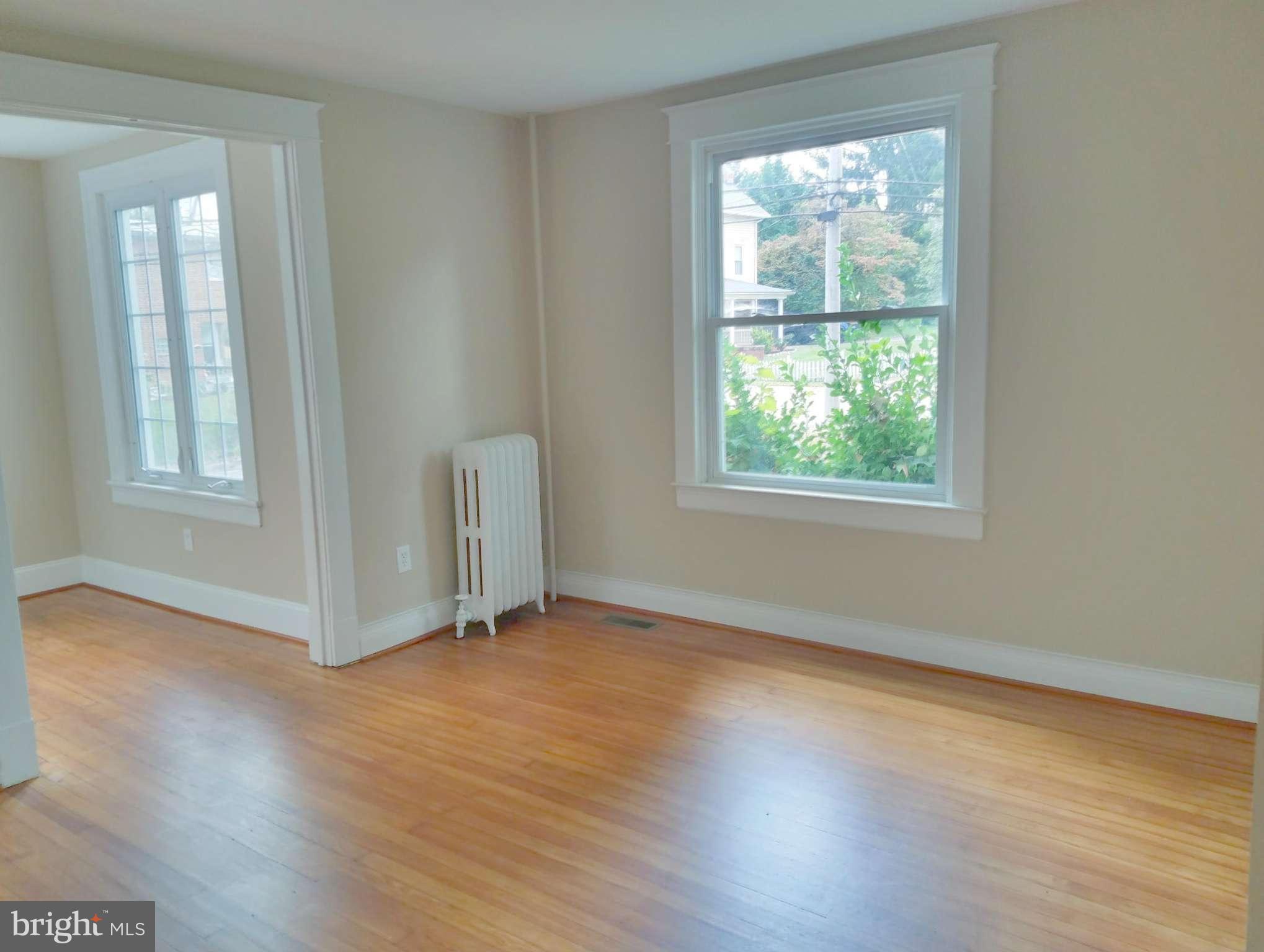 5726 Pimlico Road Baltimore, MD 21209 - Photo 13 of 30 Family Room