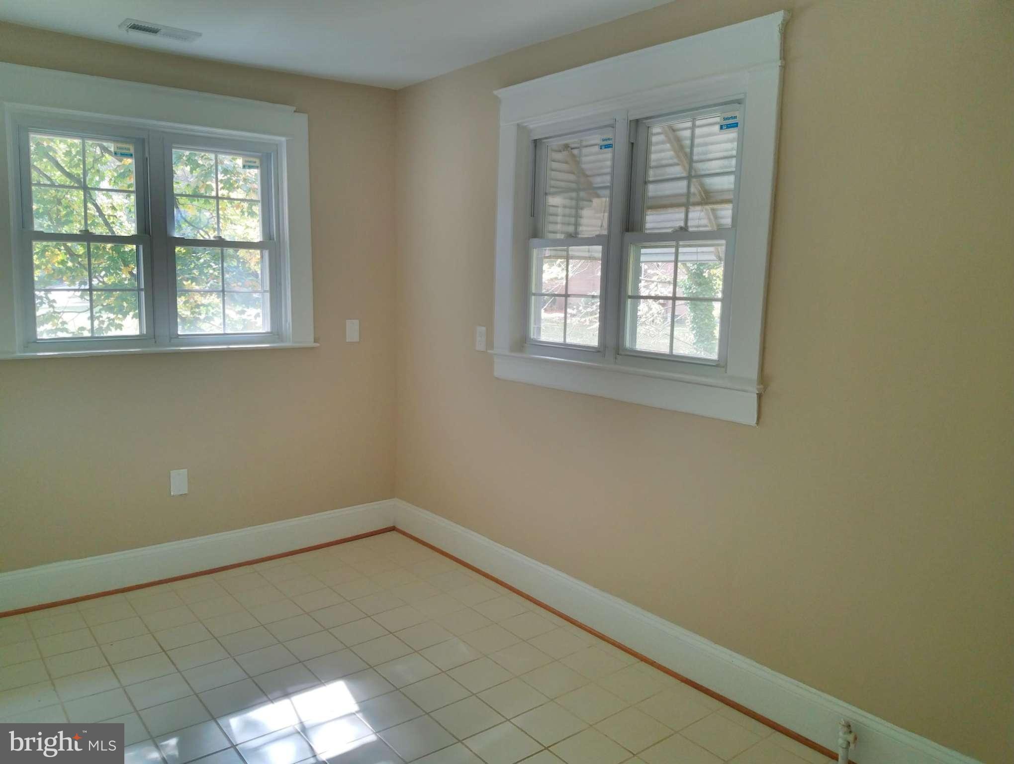 5726 Pimlico Road Baltimore, MD 21209 - Photo 23 of 30 laundry room