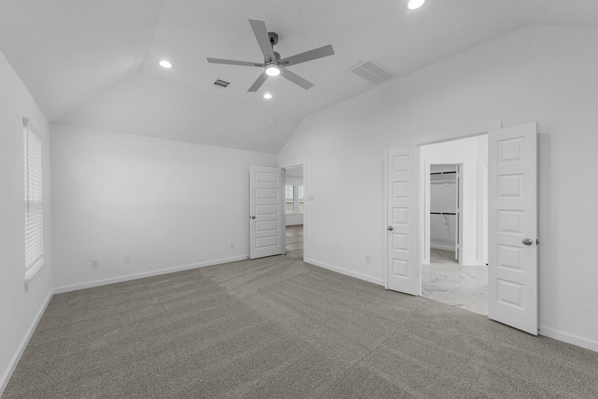 8719 Mallow Rose Way Rosharon, TX 77583 - Photo 8 of 28 Gallery Image 8